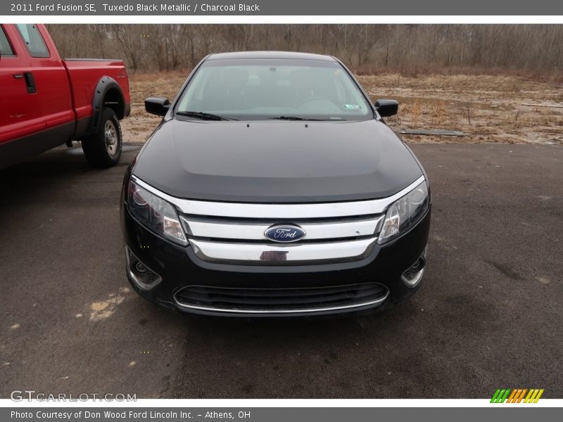 Tuxedo Black Metallic / Charcoal Black 2011 Ford Fusion SE