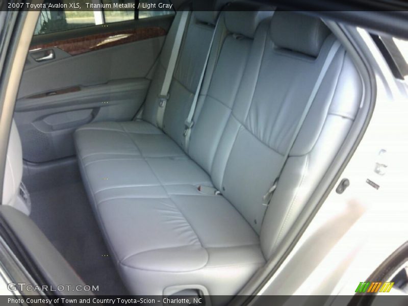 Titanium Metallic / Light Gray 2007 Toyota Avalon XLS