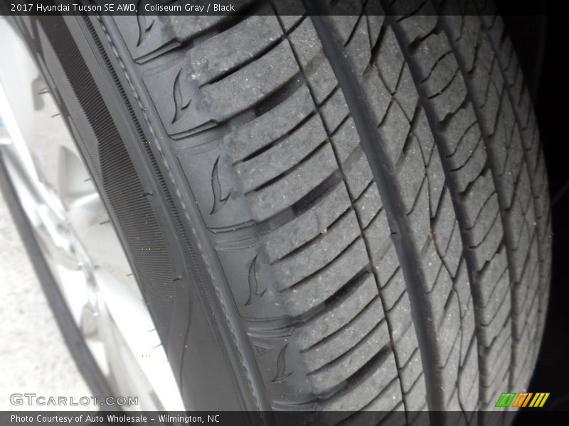 Coliseum Gray / Black 2017 Hyundai Tucson SE AWD