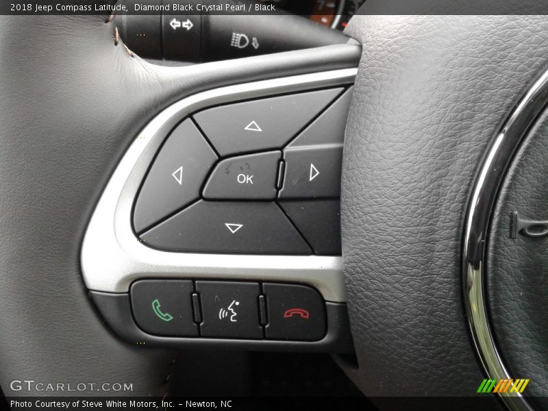 Diamond Black Crystal Pearl / Black 2018 Jeep Compass Latitude