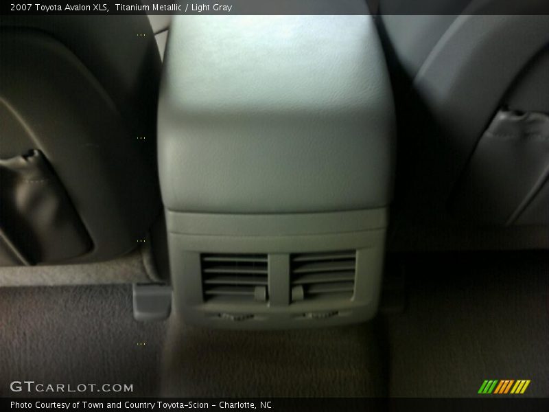 Titanium Metallic / Light Gray 2007 Toyota Avalon XLS