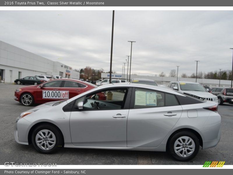 Classic Silver Metallic / Moonstone 2016 Toyota Prius Two