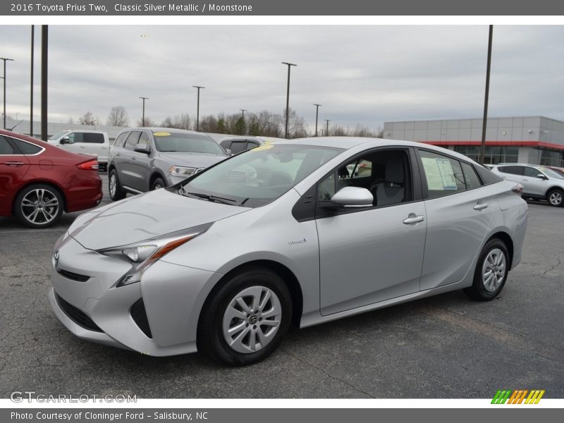 Classic Silver Metallic / Moonstone 2016 Toyota Prius Two