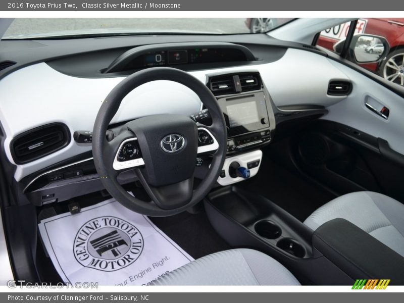 Classic Silver Metallic / Moonstone 2016 Toyota Prius Two
