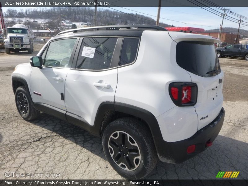 Alpine White / Black 2017 Jeep Renegade Trailhawk 4x4