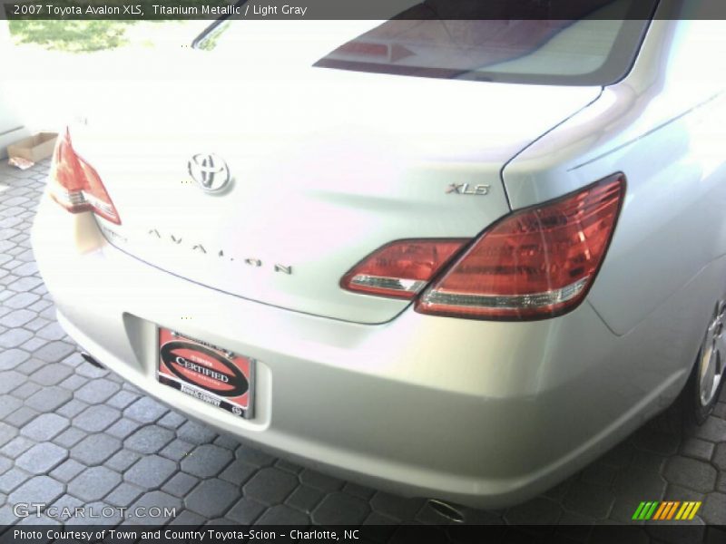 Titanium Metallic / Light Gray 2007 Toyota Avalon XLS