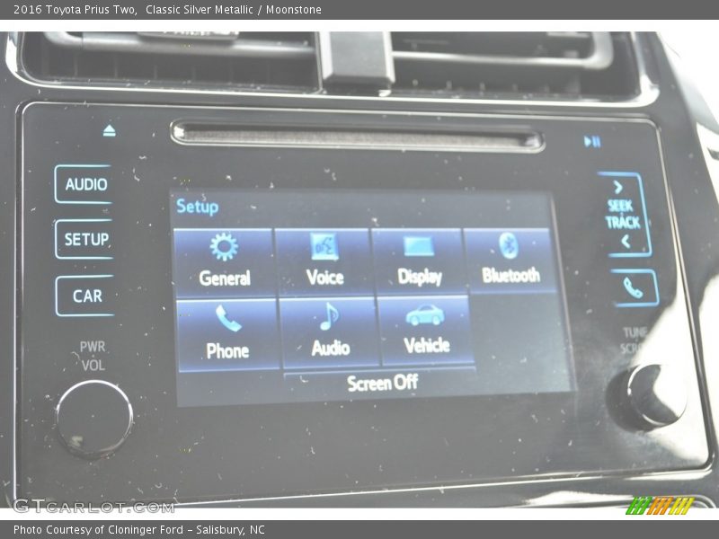 Classic Silver Metallic / Moonstone 2016 Toyota Prius Two