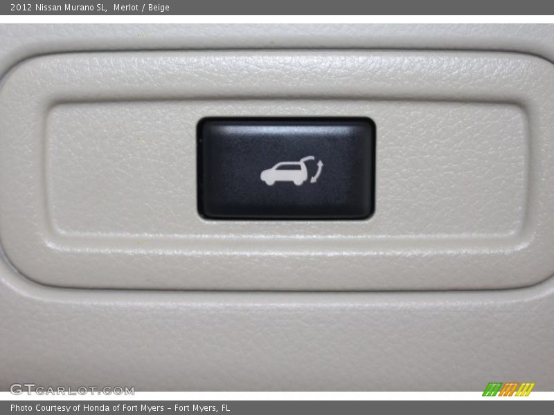 Merlot / Beige 2012 Nissan Murano SL