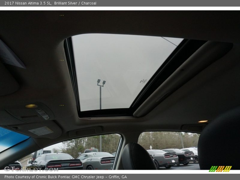 Sunroof of 2017 Altima 3.5 SL