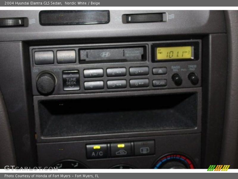 Nordic White / Beige 2004 Hyundai Elantra GLS Sedan