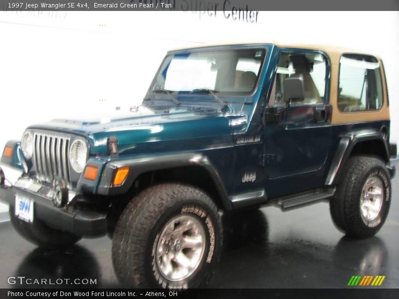 Emerald Green Pearl / Tan 1997 Jeep Wrangler SE 4x4
