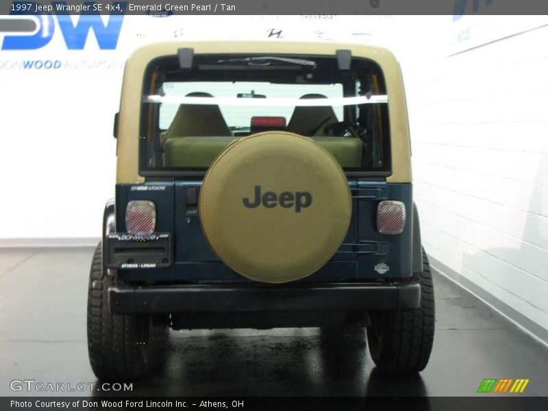Emerald Green Pearl / Tan 1997 Jeep Wrangler SE 4x4