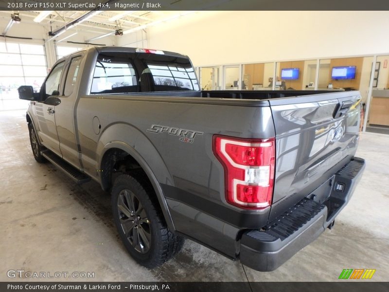 Magnetic / Black 2018 Ford F150 XLT SuperCab 4x4
