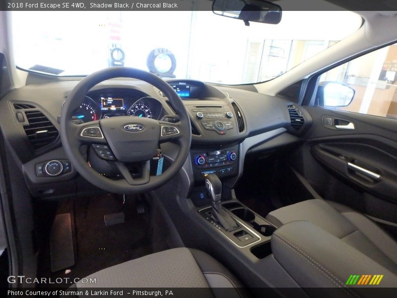 Shadow Black / Charcoal Black 2018 Ford Escape SE 4WD