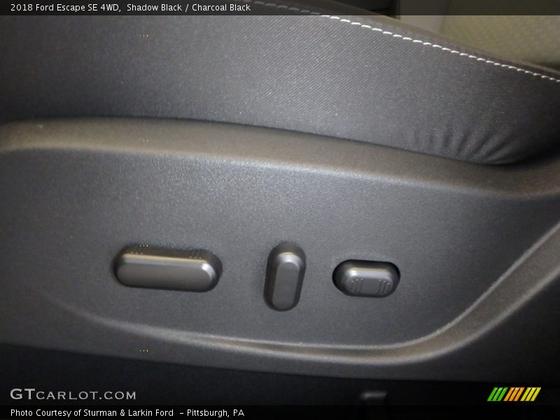 Shadow Black / Charcoal Black 2018 Ford Escape SE 4WD