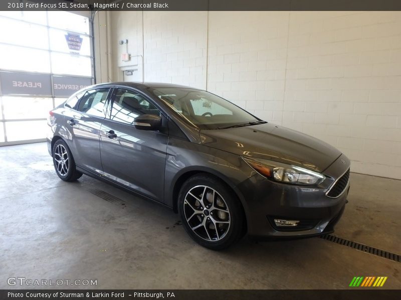 Magnetic / Charcoal Black 2018 Ford Focus SEL Sedan