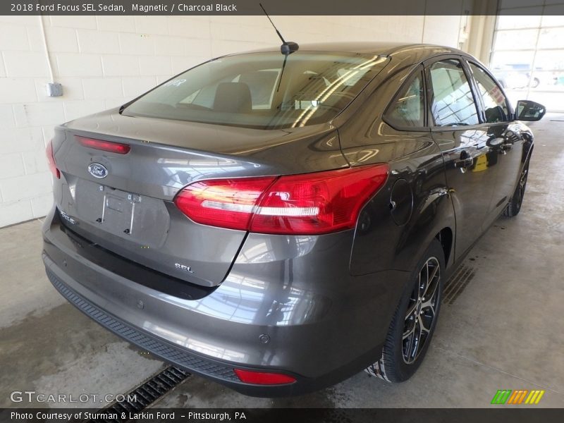 Magnetic / Charcoal Black 2018 Ford Focus SEL Sedan