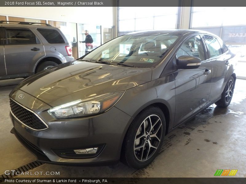 Magnetic / Charcoal Black 2018 Ford Focus SEL Sedan