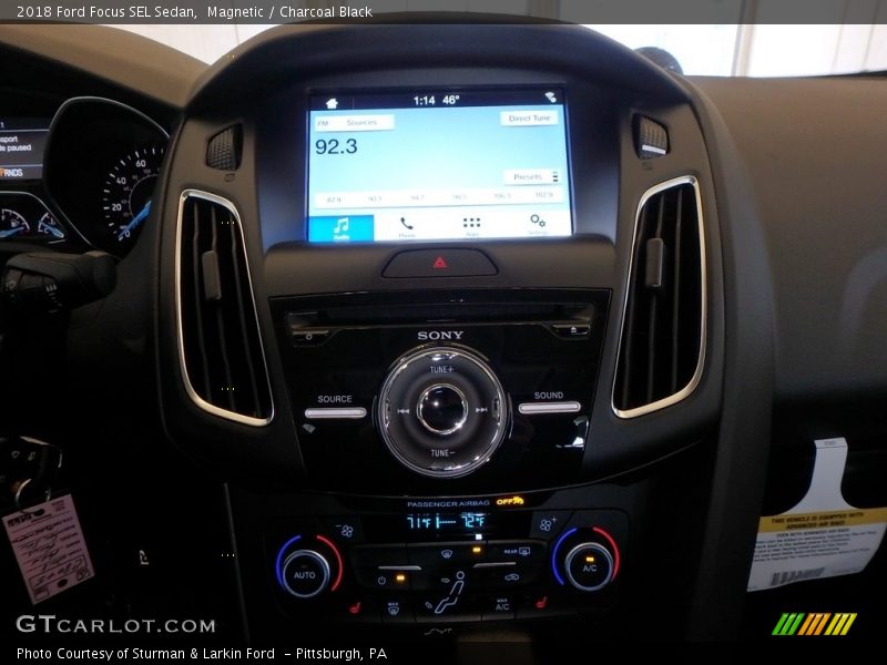 Magnetic / Charcoal Black 2018 Ford Focus SEL Sedan