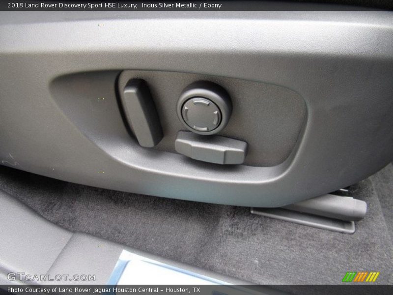 Indus Silver Metallic / Ebony 2018 Land Rover Discovery Sport HSE Luxury