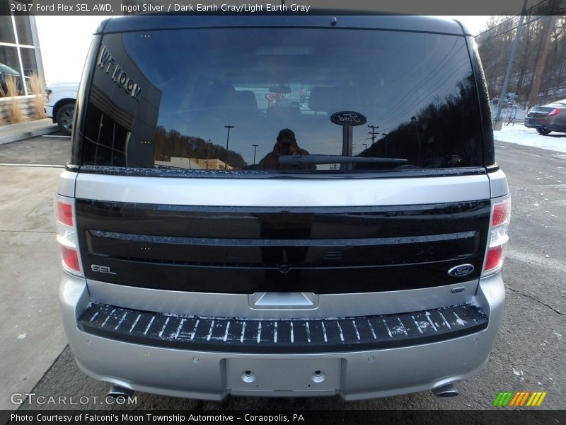 Ingot Silver / Dark Earth Gray/Light Earth Gray 2017 Ford Flex SEL AWD