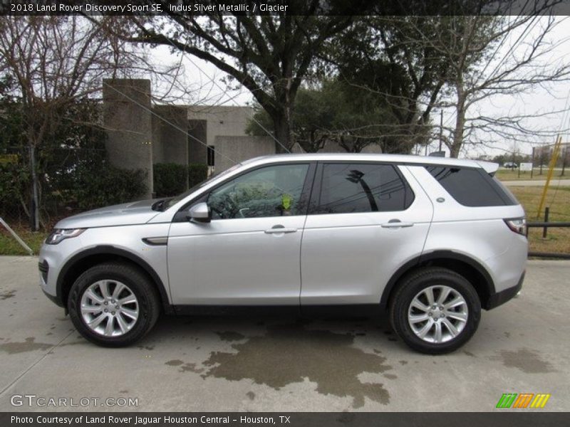 Indus Silver Metallic / Glacier 2018 Land Rover Discovery Sport SE