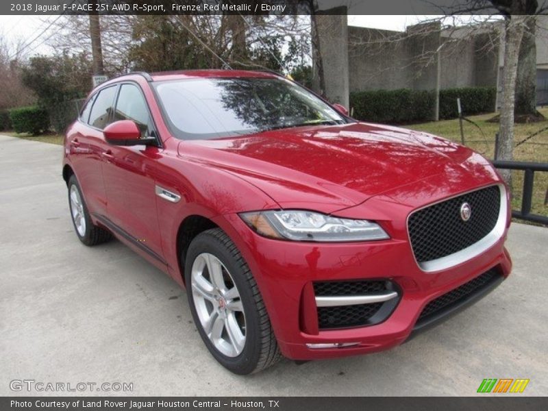 Front 3/4 View of 2018 F-PACE 25t AWD R-Sport