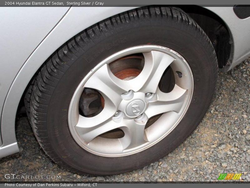 Sterling Silver / Gray 2004 Hyundai Elantra GT Sedan