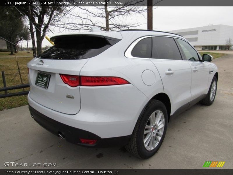 Yulong White Metallic / Ebony 2018 Jaguar F-PACE 25t AWD Prestige