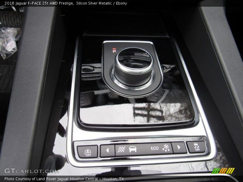Silicon Silver Metallic / Ebony 2018 Jaguar F-PACE 25t AWD Prestige