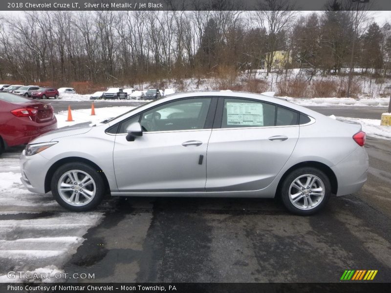 Silver Ice Metallic / Jet Black 2018 Chevrolet Cruze LT