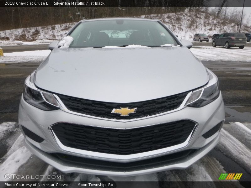 Silver Ice Metallic / Jet Black 2018 Chevrolet Cruze LT