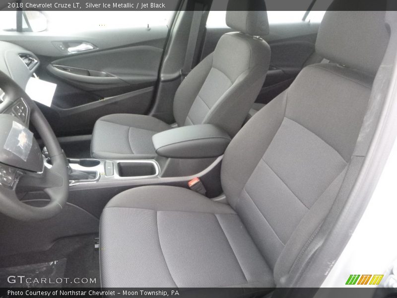 Silver Ice Metallic / Jet Black 2018 Chevrolet Cruze LT
