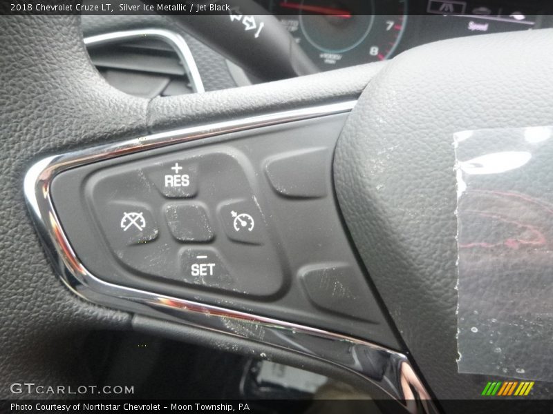 Silver Ice Metallic / Jet Black 2018 Chevrolet Cruze LT