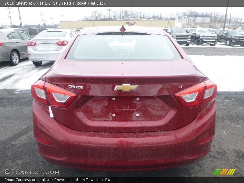 Cajun Red Tintcoat / Jet Black 2018 Chevrolet Cruze LT
