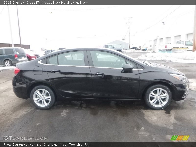Mosaic Black Metallic / Jet Black 2018 Chevrolet Cruze LT