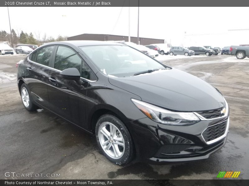 Mosaic Black Metallic / Jet Black 2018 Chevrolet Cruze LT