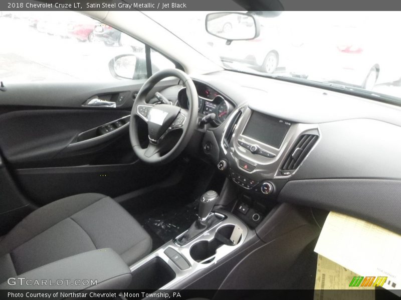 Satin Steel Gray Metallic / Jet Black 2018 Chevrolet Cruze LT