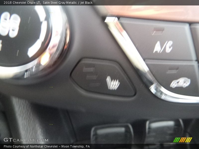 Satin Steel Gray Metallic / Jet Black 2018 Chevrolet Cruze LT
