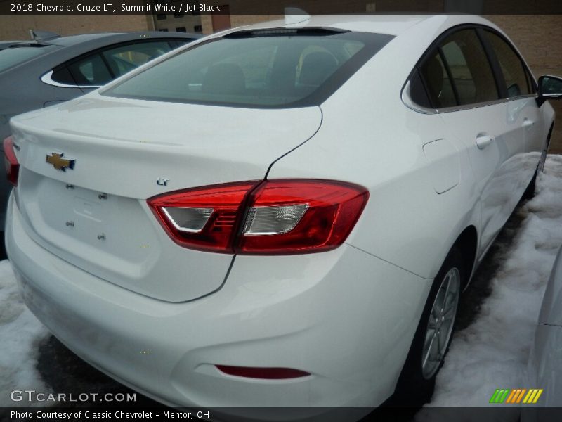 Summit White / Jet Black 2018 Chevrolet Cruze LT