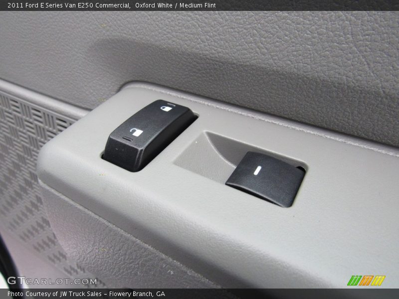 Oxford White / Medium Flint 2011 Ford E Series Van E250 Commercial