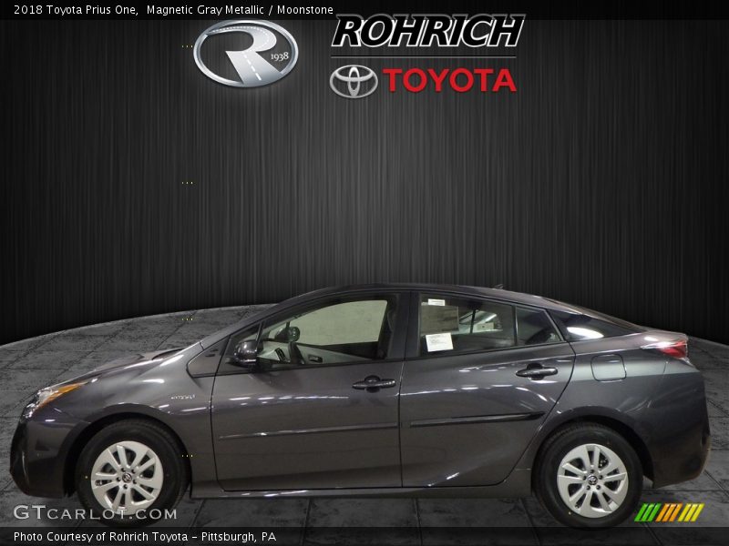 Magnetic Gray Metallic / Moonstone 2018 Toyota Prius One