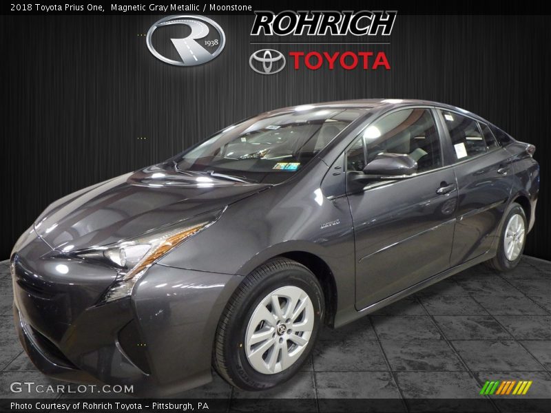 Magnetic Gray Metallic / Moonstone 2018 Toyota Prius One