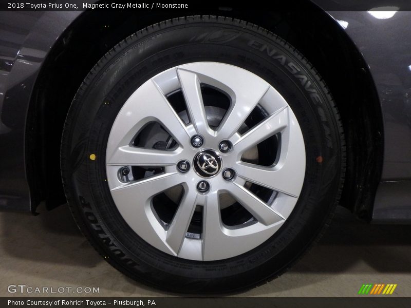 Magnetic Gray Metallic / Moonstone 2018 Toyota Prius One