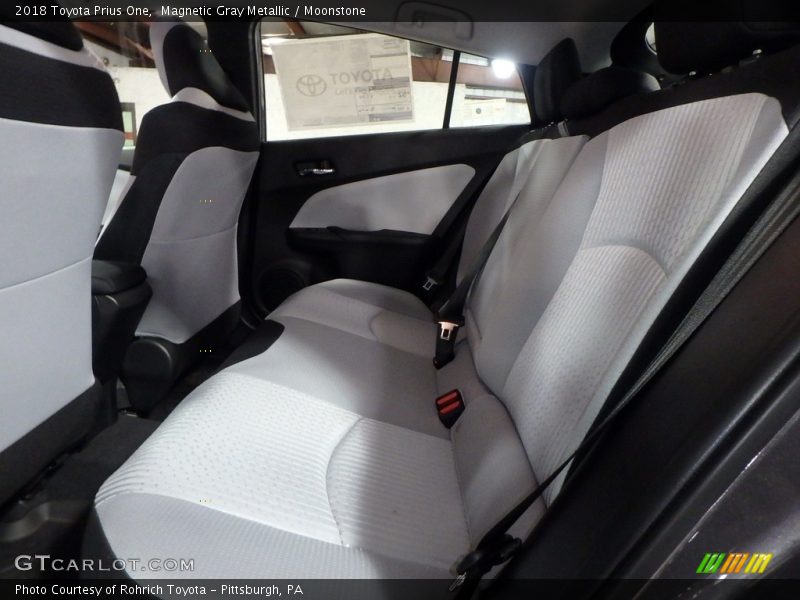 Magnetic Gray Metallic / Moonstone 2018 Toyota Prius One