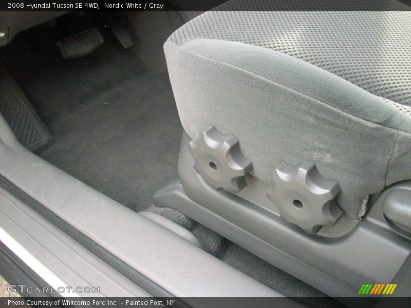 Nordic White / Gray 2008 Hyundai Tucson SE 4WD