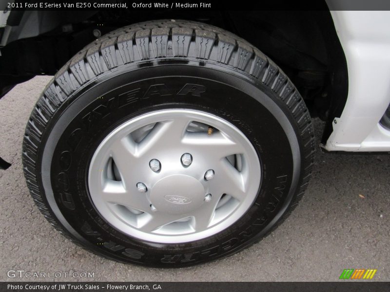 Oxford White / Medium Flint 2011 Ford E Series Van E250 Commercial