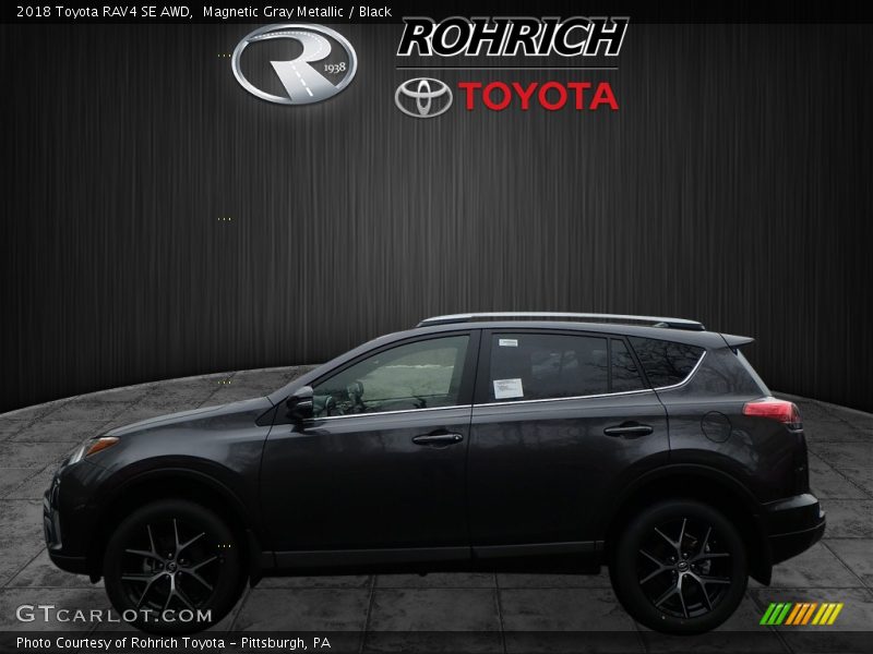 Magnetic Gray Metallic / Black 2018 Toyota RAV4 SE AWD