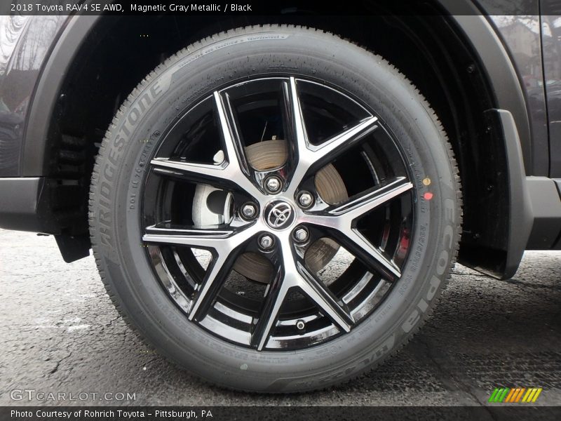 Magnetic Gray Metallic / Black 2018 Toyota RAV4 SE AWD