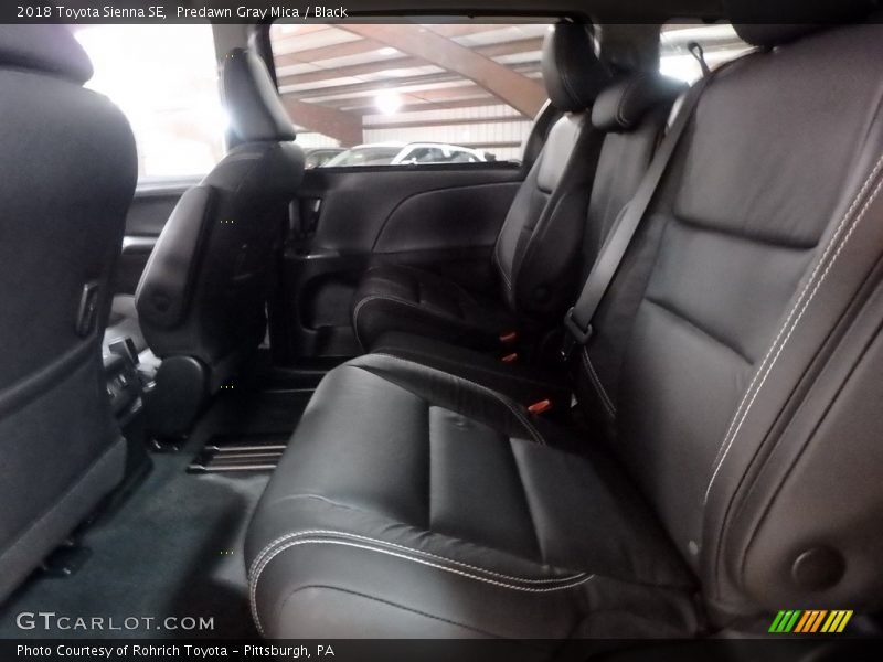 Predawn Gray Mica / Black 2018 Toyota Sienna SE